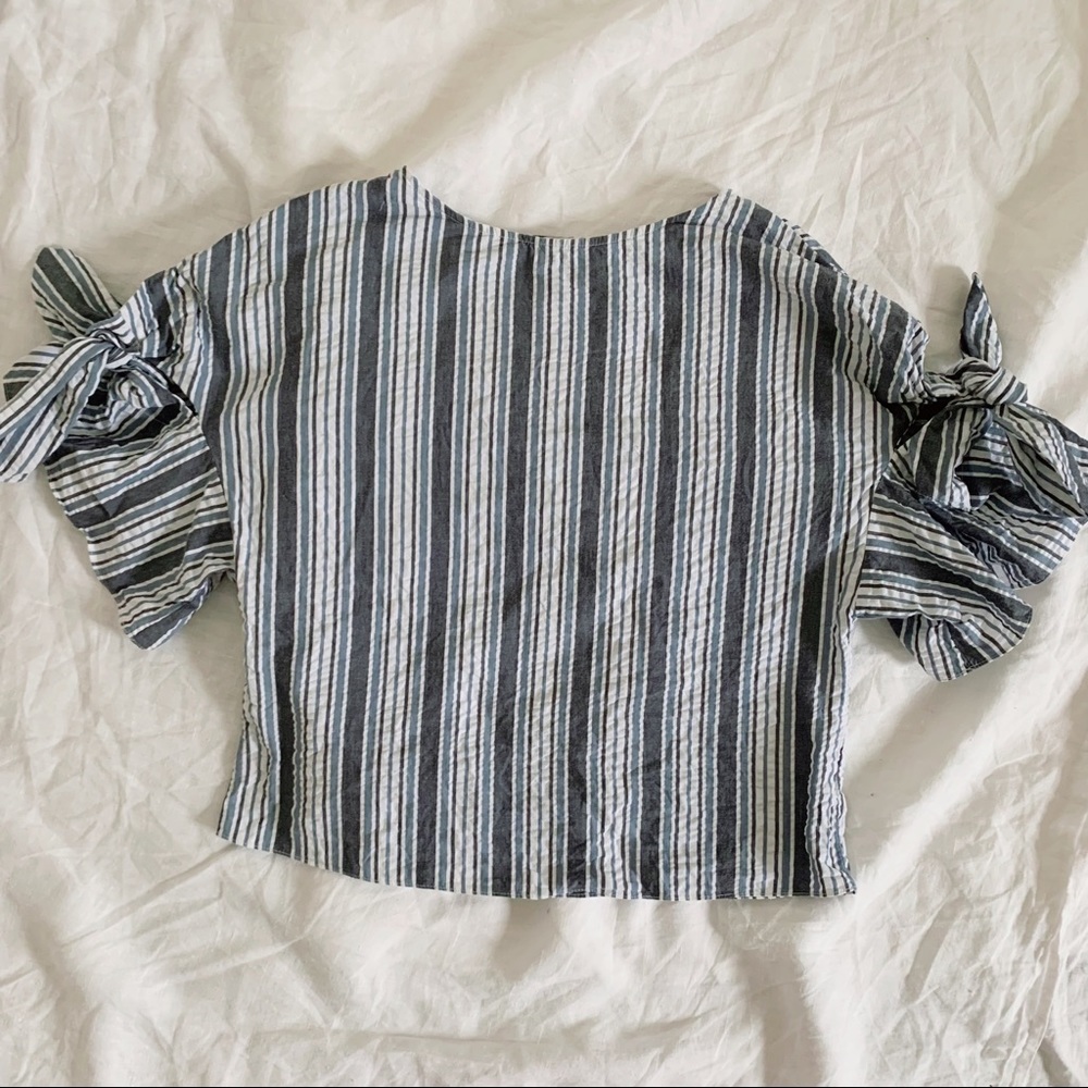 Alice & Trixie by Angela George Blue Seersucker Striped Top Sz S